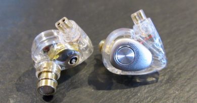 Simgot EM2 earpieces