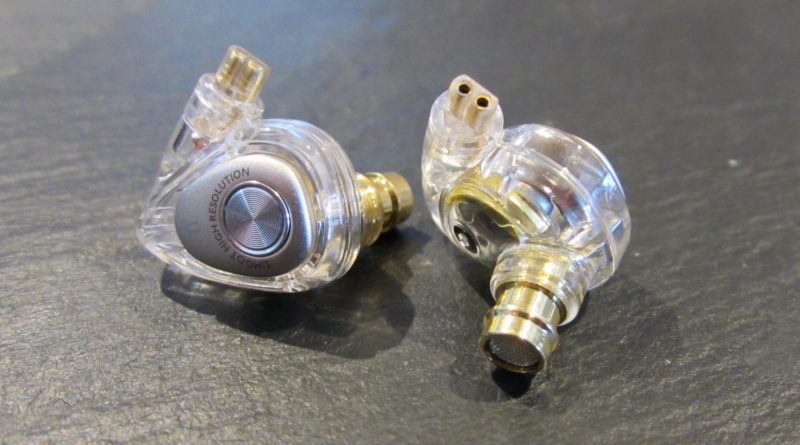 Simgot EM2 earpieces