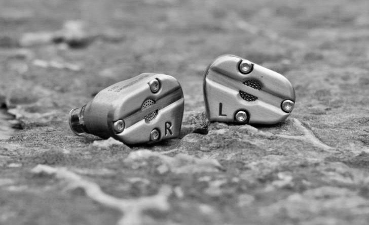 Revonext QT5 earphone