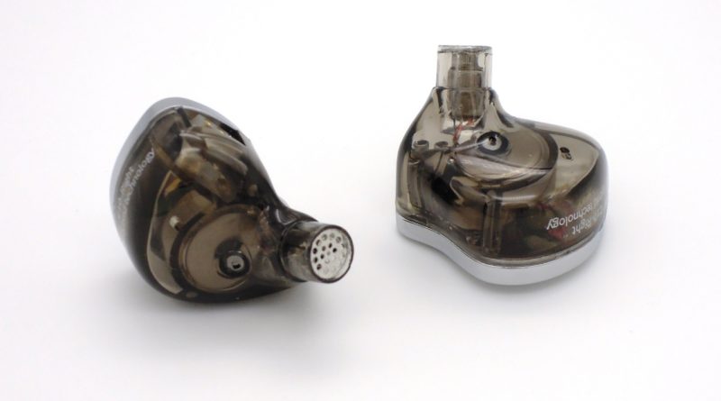 CCA C10 earphone