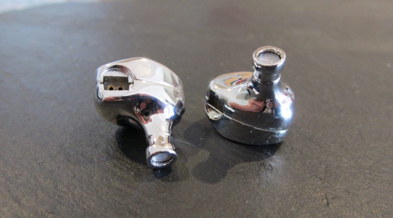 Moondrop Kanas Pro earpieces