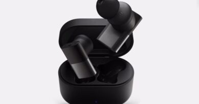 Between Pro Wireless Earbuds